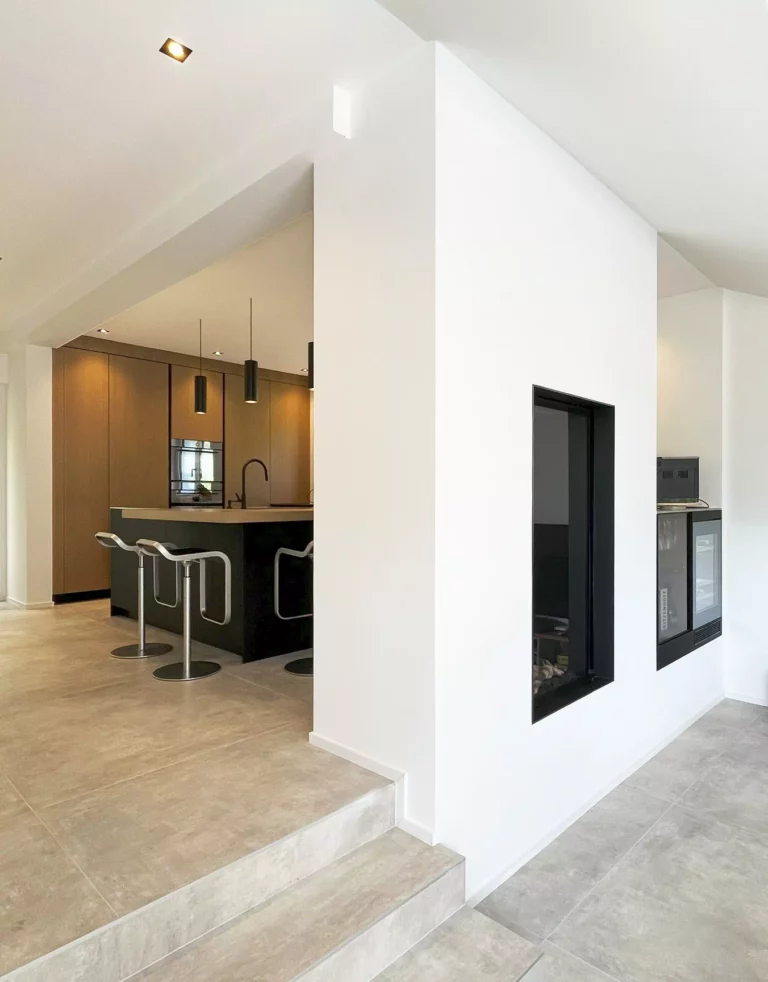 Cuisine Arrital contemporaine au cœur d'une maison minimaliste (1)